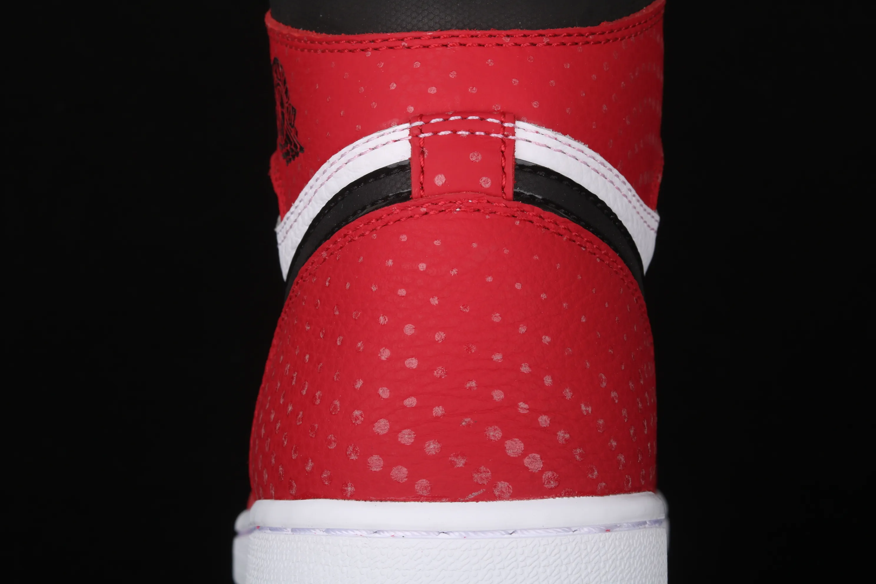 All categories Air Jordan Jordan series basketball shoes Air Jordan 1 High Pure original version Air Jordan 1 Retro High "Chicago Crystal" AJ1 Joe 1 New Chicago Spider-Man 555088-602